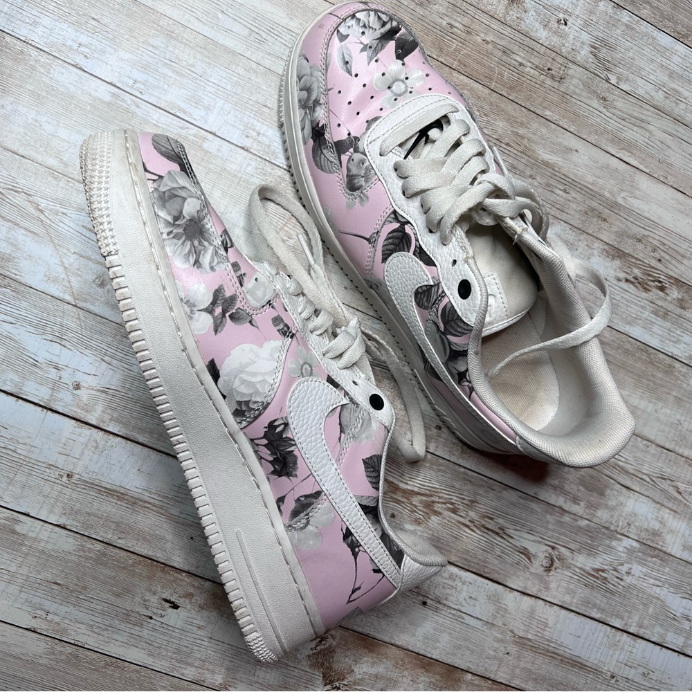💚Nike Air Force 1 pink floral sneakers - Picture 3 of 10